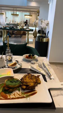 QG Restaurant, Bir Khadem, Alger ❤️ #fyp #fypシ #🇵🇸 #❤️ #palestine #restaurant #food #eat #alger #الشعب_الصيني_ماله_حل😂😂 ##hummm #okay #classy 