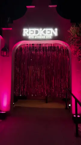 A special night out with @Redken celebrating tbeir newest launch yet. ✨#redken #westhollywood #latinacreator #latinainfluencer 