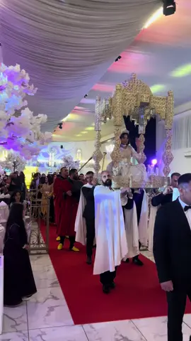 Entrée de reine 🇲🇦👑 ♥️ #marocaine #maroc #amaria #negafa #negafaparis ##mariagemarocain##mariage##fyp##pourtoi