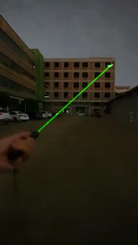 wow #laser #gadget #greenlightlaser #greenlaser #toysforkids #trendingtoys #fyp #foryou 