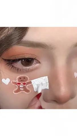 Cute gingerbread man makeup for #Christmas #beautiful 