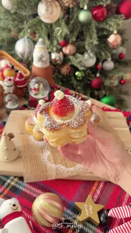 いちごでサンタ帽作ってみた🎅🏻🍓#TikTokレシピ #お菓子作り #TikTokスイーツ #クリスマス #クリスマススイーツ #Christmas #asmr 