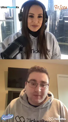 #throwbackthursday to talking with Jason Shatsky of @ticketrev as he breaks down a new way of scoring tickets to your favorite live events. This holiday season, consider gifting the magic of experience with #TicketRev ✨🎫 #thelisaannexperience #liveevents #tickets #sportingevents #experience #thereallisaann #podcast #giftingideas