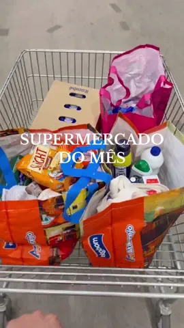 asmr das compras de supermercado do mês 🛒 #morandosozinha #asmr #compras #mercado #zerolactose #fy #fyp #mercadodasemana #supermercado #comprasupermercado #compradomes