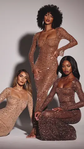 The dreamiest dresses ✨✨ #ohpollydress #ohpolly #holidaydress #festivefashion #christmasoutfit #partydress #embellished #christmas 