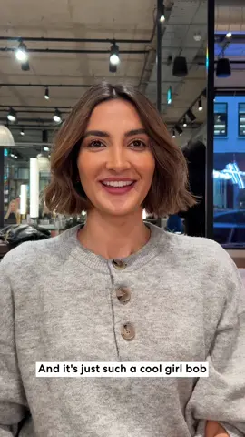 There is no excuse to not have gorgeous, plush hair this holiday season.🎄 Here, @graceamelia___ and @shannonstrikehair give the lovely @selintufanoglu a new look with a razor sharp cut and beautiful low maintenance colour!✨ Cut x Voiceover - @graceamelia___  Colour - @shannonstrikehair #madeinhershesons #shorthair #easyhair #hairchange #choppedbob #haircuts #hairinspo #hershesons #brunettebob #bobinspo #bob #shorthair #hairchop #plushbob #holidayhair 