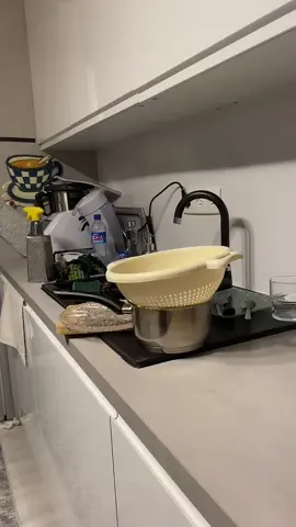 #BeautyTok #CleanTok #cleantokaward #pourtoi #trend #foryou #fyp #pourtoiii #pertyy #nettoyage #cleanmotivation #pourtoiiii #laver #mousse #propre #sale #propre #parati #clean #mousseeee #cleanwithme 