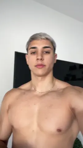 Me cuesta mostrar el dia a dia porque actualmente no estoy tan pegado a las redes sino mas enfocado en mi , pero quiero que este reto quede publicado porque la voy a romper 🤜🏽🤛🏽