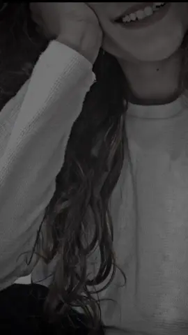 #foru کاش کل اس کے پاس ایک خبر جائے کہ تیرے لیے پوری رات جاگنے والی لڑکی ہمیشہ کے لیے سو گئ ہے#لاحاصل🥀 