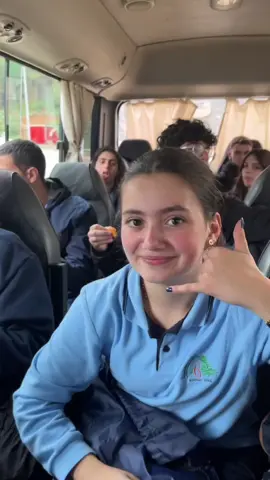 Alo? Alo? 🤙 #fyp #promo #senior #school #trending #trend #fdlc #fdlc25 