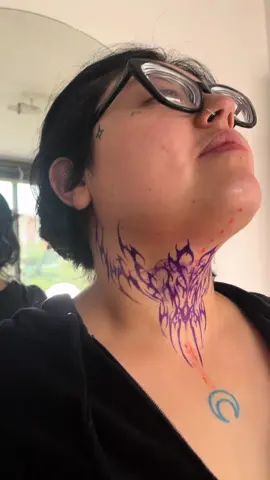 Q linda esta cancion en bosanova… #fyp #tattooprocess #necktattoo #neotribal #CapCut 