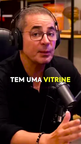 Você sempre está sendo visto e observado, isso te assusta ou te conforta? Tudo o que você faz é uma vitrine para as pessoas. Como tem sido a sua? Boa ou ruim? Quais têm sido as percepções das pessoas? Reflita! Tudo o que fazemos gera resultados, podendo eles ser positivos ou negativos. Olhe para a sua vida agora, como tem sido? Comenta aqui 👇 #inteligenciaemocional #reputação #escolhas
