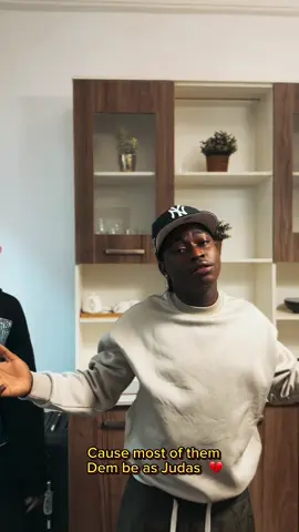 When money dey friends go dey ⚠️ #viral #fyp #damonkillababy #newmusic #jeriq #iyoocartel 