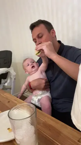 Tacos = Love 🌮🫶🏻 #baby #babies #babyfood #dad #dadtok #dadsoftiktok #babytok #babiesoftiktok #taco #tacos