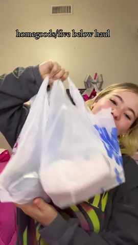 tell me the lips arent the cutest things ever💋💋💋 #homegoodshaul #fivebelowhaul #haulshopping #haul #shopping 