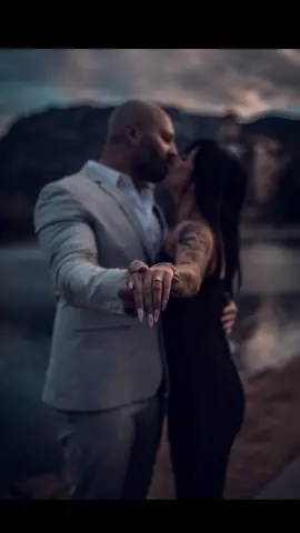 Replying to @Trisha dont forget a photographer at your #proposal 