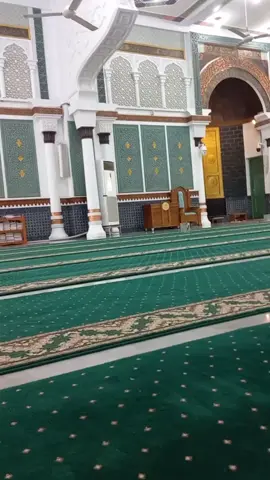 Dalam masjid raya baiturrahman, banda aceh