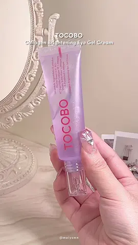 This collagen brightening eye gel is finally getting more hype!! Like have u seen an eye cream this pretty?! And its actually helps depuff and hydrates my undereyes! @STYLEKOREAN #TOCOBOSK #kbeautyviral #viraltiktok #skincareviral #kbeauty #skincareroutine #koreanskincare #BeautyReview #collagenskincare #LearnOnTikTok 
