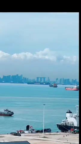 pemandangan negeri sebrang dari pelabuhan batu Ampar batam #batamhits  #batam keren#batamtiktok #batampunyacerita 