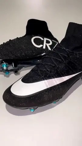 Best boots ever created?? #cr7 #black #footballboot 