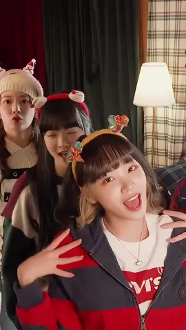 —#chaewonlesserafim┊ꨄ ˚✧ ˚ ༘ 「 I keep looking back at the old songs, THERE SO GOOD😭😭 | requested by @Chaewon🐰🎀||1K olur muyuzz🫶 」┊ вℓσω υρ ?? ⋆｡˚ ꕥ ┊#chaewonlesserafim #highquality #blowthisupforme #fancam🍎✨ #highqualitycontent #xmas #christmas #christmasfancamkpop 