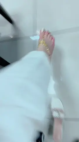 Cute foot jewellery👑🦶🏻😍💯Queen 👑 #viral @🦁SHERNI🔥Kanwal❤️Shakil👑 #fypシ #foryou #foryoupage #trend #fyp #tiktokviral #shadysonlyqueen👑 #viralvideo #trendiing #fypシ゚viral 