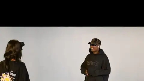 #SAMA28 #kingoumar #hustlechallange #josephdary #trending he think there are twins 🤔 🤣 😂 😆 @Joseph Dary 