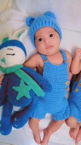 #mellizos🥰 #regalodelcielo🙌🏻❤️ #diosesamor💟 #miregalo #fe #fe #mioracioncontestada🙏🏽🥹 #miregalomasbonito #family #bebes #twins 