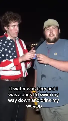 If water was beer and i was a duck… #funny #funnyvideos #drunk #drunktiktoks #fyp #viraltiktok #viralvideo 