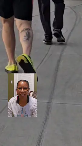 Overpronation #overpronation #muscularimbalance #flat feet #nasmpersonaltrainer #certifiedyogainstructor #acefitness #over20YearsExperience #20plusyearsexperienced #morethan20yearsofexperience yearsexperience