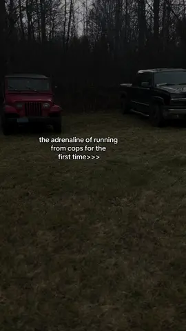 too many times😂  #middleclassempire #chevy #jeep #wisconsin #foryo #foryourpage #fyp #trucktok #cops #copchase 