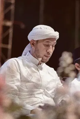 bagaimana aku tidak mencintaimu Ya Rasulullah, memandang keturunanmu saja hatiku terasa damai✨  @Ali Zainal Abidin Assegaf  #alizainalabidinasssegaf#habibbidinasegaf#habibalizainalabidin#viral#bollywoodsong#fypシ#foryou#habibalizainalabidinassegaf#capcut 