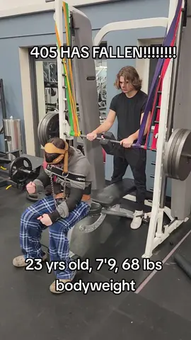 thanks to my lil bro for recording, @hubert ❤️#pr #gym #GymTok #motivation #bench 