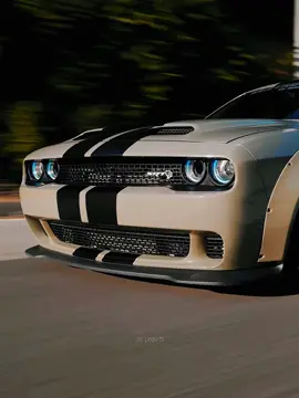 𝗟𝗕𝗪𝗞 𝗛𝗲𝗹𝗹𝗰𝗮𝘁 😈 | 🎥 @The Pro Video | #dodge #challenger #hellcat #hellcatchallenger #lbwk #libertywalk #musclecar #car #cars #teamfx⚜️ #edit #foryou #fyp 