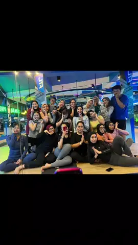 hatha yoga class with coach kak felly Ftl gym depok