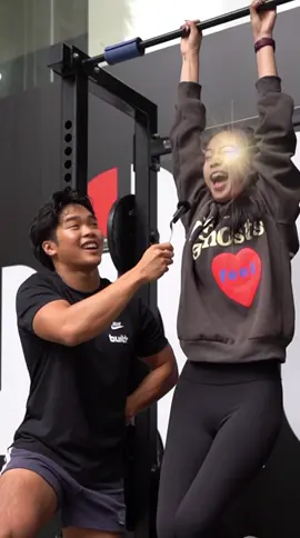 what should her next hair colour be? #builtfam  #hangchallenge  #hangtimefun  #personaltraining  #samuelkwan  #samuelkwanchallenge  #fitnesschallenge  #publicchallenge  #fyp