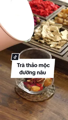 Chưa biết uống gì vào mùa đông này thì thử ngay em trà gừng đường nâu này nha #trathaomoc #tiemtraannhien #tragungduongnau 