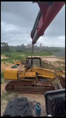 Mang những chiếc máy tại khu bỏ hoang về sửa chữa #excavator #kỹthuậtsửachữa #kỹthuật #foryou #mayxuc 