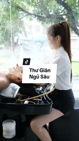 Anh em thử giãn kiểu này đảm bảo ngủ ngon sâu giấc luôn ạ. Thử ngay luôn đi ạ @🍀Lê Thùy🍀 #goidauduongsinh #asmr #asmrsound #salonluxuryman #asmrskincare 