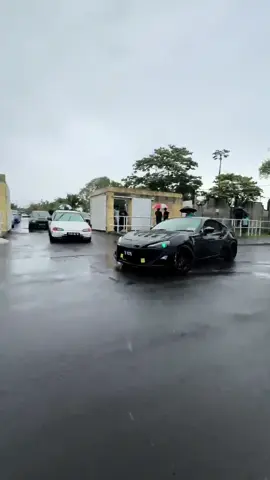 Trackday with my Buttercup 🫶 and the injured kiddo 😅 @HARDTUNED lot cout toe revini?😂
