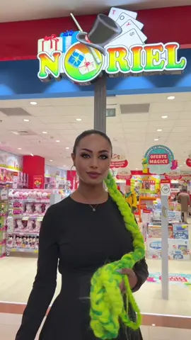 Vivo Mall Pitesti❤️ #coditeafronazra #rapunzel #coditeafro #codite #rapunzelhair💁🏼‍♀️ #longponytail #neon #toys #noriel #romania🇷🇴 #pitesti🇷🇴romania #foryou #vrial 