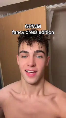 Does my outfit look troy bolton enough? 🫠🫠 HAHA i hate dress