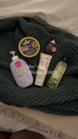 Friyay 🤍 #minivlog #fyp #blackgirltiktok #corporateblackgirl #capcut_edit 