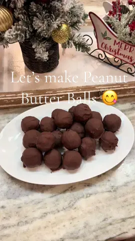 Let’s make Peanut Butter Balls. These are always own of my favorite Christmas Treats. Thanks to my momma @angiecochran853 for the recipe. She’s been making these for us at Christmas for years 🥰🎄 #peanutbutter #peanutbuttercookies #peanutbutterballs #christmascookies #christmastreats #cookies #cookiesoftiktok #recipesoftiktok #kitchenaidmixer 