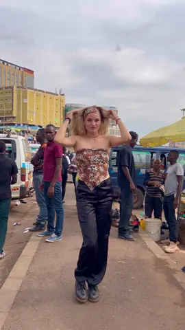 Ray was bragging to the guy in the back😅😂 Dc:  #uganda #viral #dance #challenge #isabellafro 