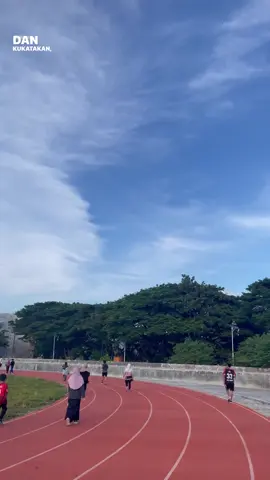 enak joging pagi atau sore?  #stadionmanakarra #mamuju #sulbar 