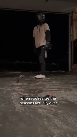 this seasonal depression is 🐂💩 #crbn_rr #crbn_on2 #as600rr #bikelife #bike #repsol #600cc #carbon #snow 