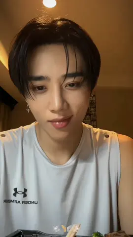 🫡earphones recommended🫡 ini live terganteng yg pernah gw nonton 😭🫸🏻 mana dianya bikin jeder jeder selama 2 jam lebih🏳 #sunwoo #theboyz 