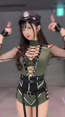 逮捕🥺！❤️ #fyp #fypシ #おすすめ #ポリス #コスプレ #japanesegirl #ゼロイチファミリア #cosplay #hwasa #dance 