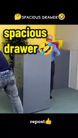 #funnyvideos #prankfunny #funny #usa #fyp #funnyprankvideo #prank #funnyvideopranks 